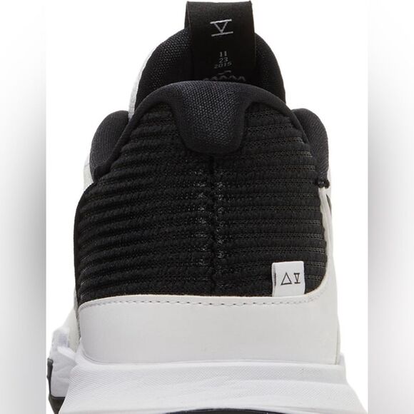 Men's Nike Kyrie Low 5 TB - Size 5. 5 - Black/White - Picture 7 of 7